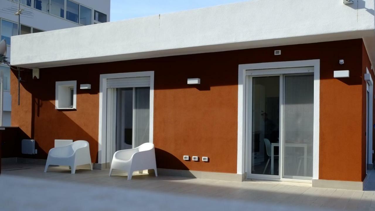 فندق Quarantacinque Ospitalita كالياري المظهر الخارجي الصورة